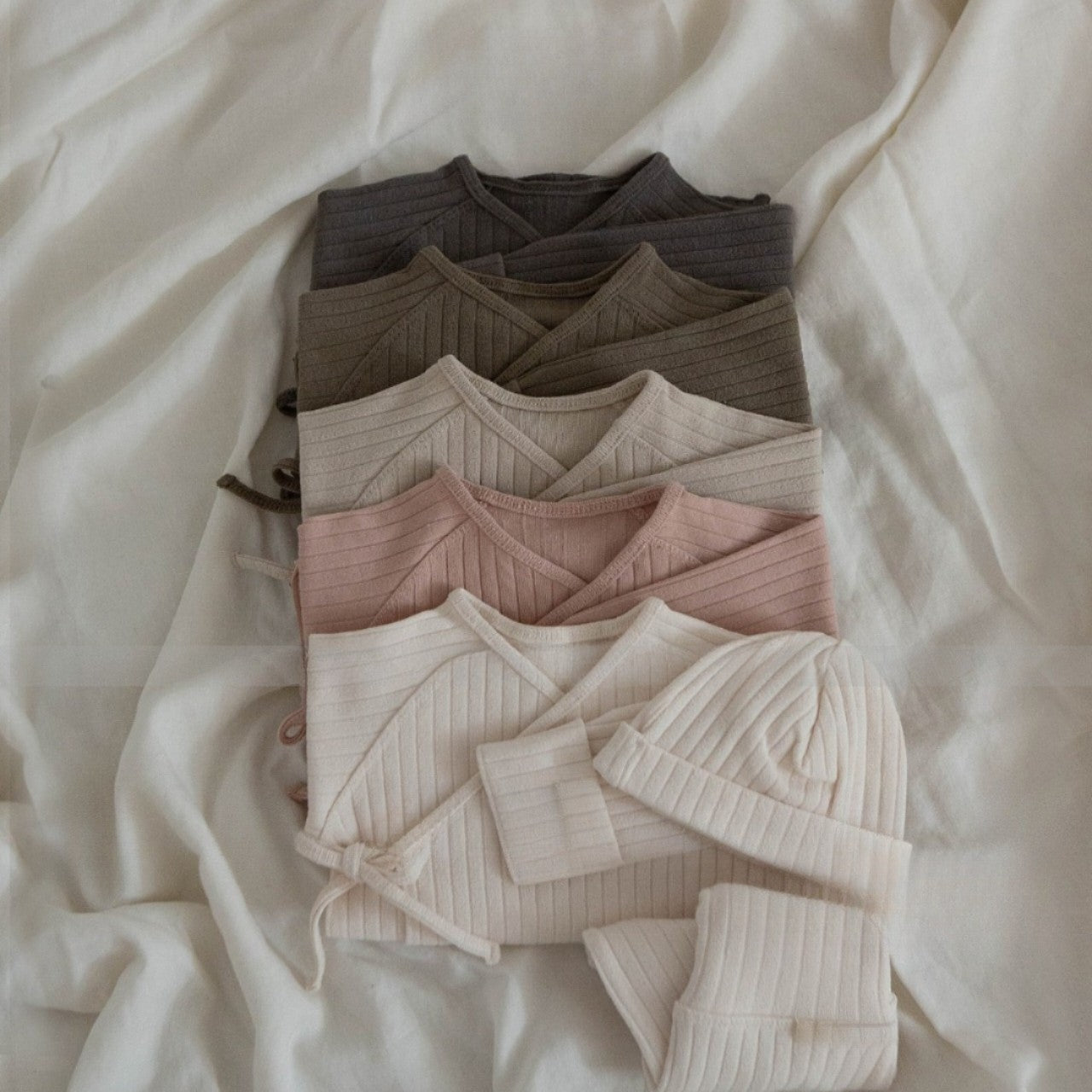 ByJamila – Heerlijk Babysetje met Mutsje 🍼💖