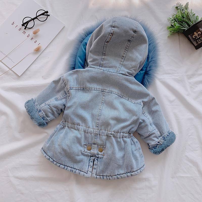 ByJamila – Lange Denim Winterjas met Bontkraag ❄️🤍