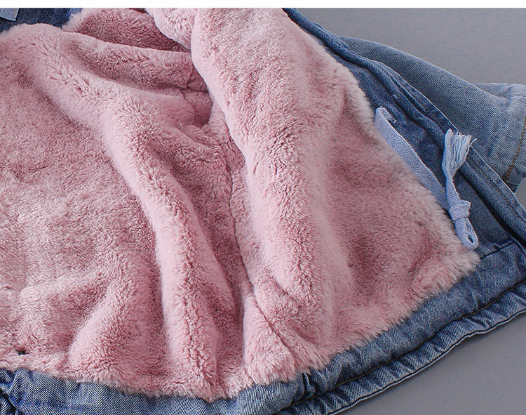 ByJamila – Lange Denim Winterjas met Bontkraag ❄️🤍