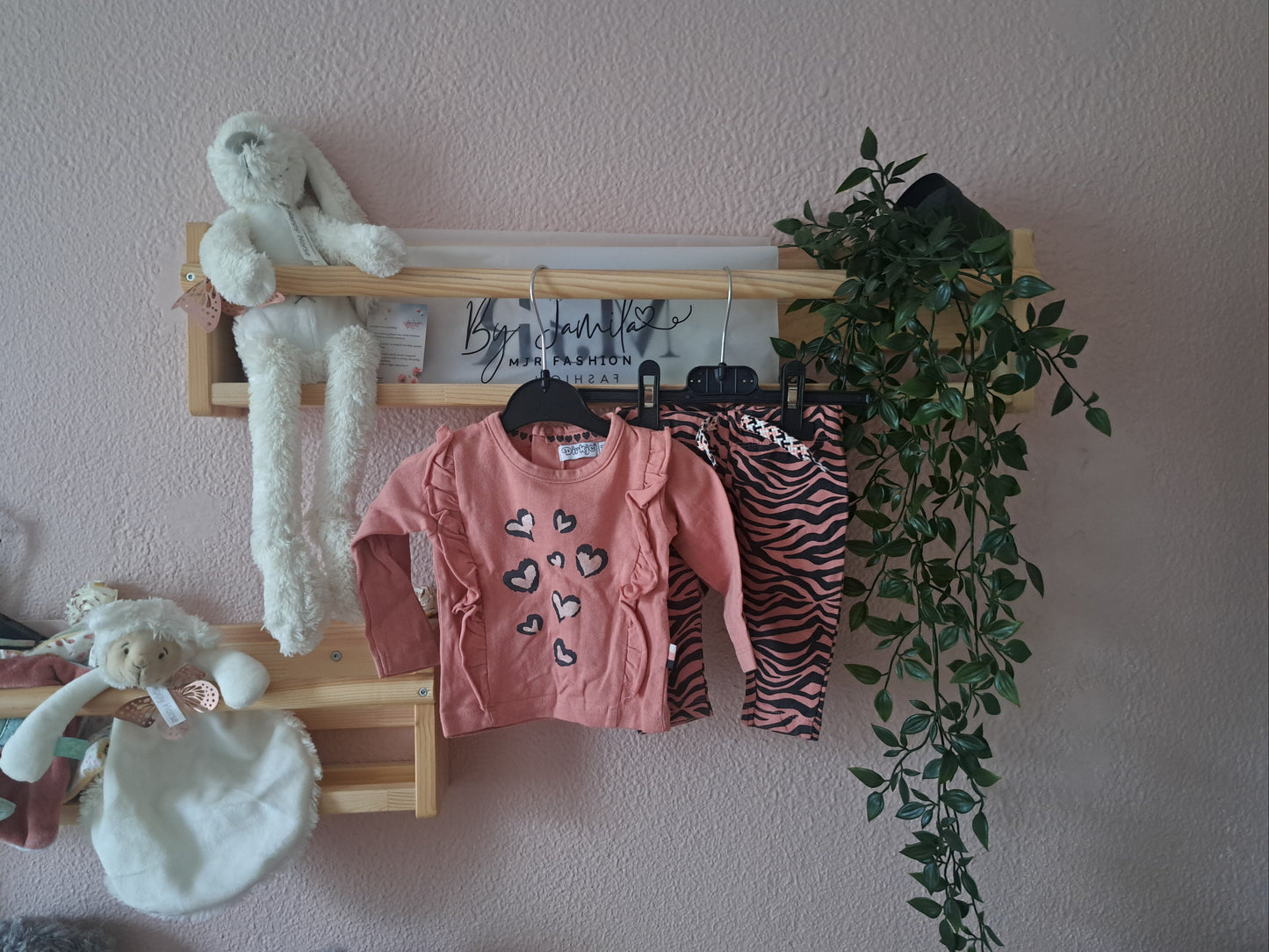 Trui en strepenbroekje - TE lief 🐆
