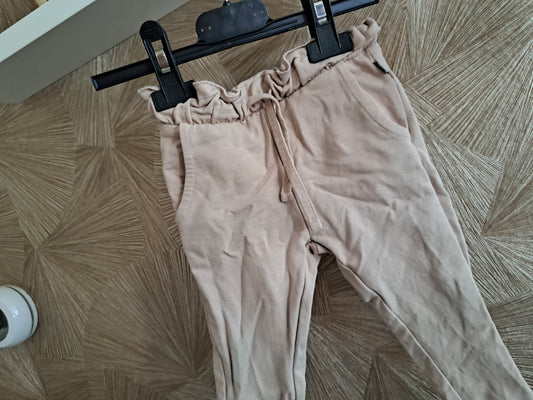 Pantalonachtig broekje 🪶
