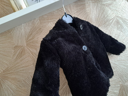 Zwart fluffy jasje 🖤
