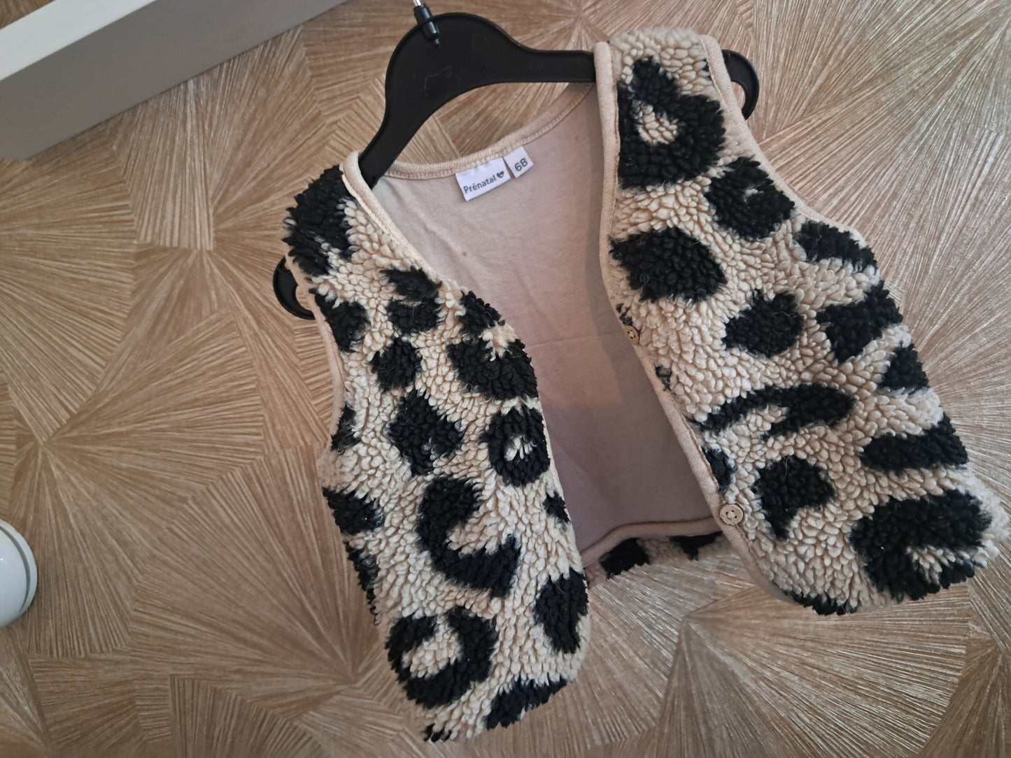 Mix van verschillende Giletjes 🐆🩷 (maat 68-86)