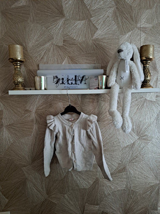 Beige vestje met ruffle mouwtjes 🪶