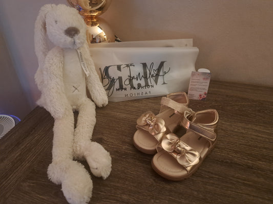 Slippertjes met strik 🎀