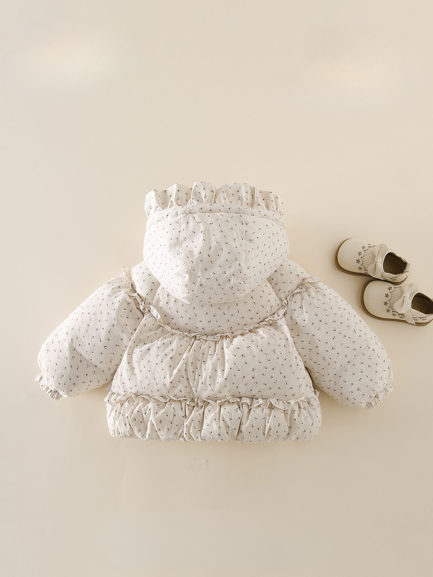 ByJamila - Gewatteerde Jas in Beige met Schattige Print 🌼💖