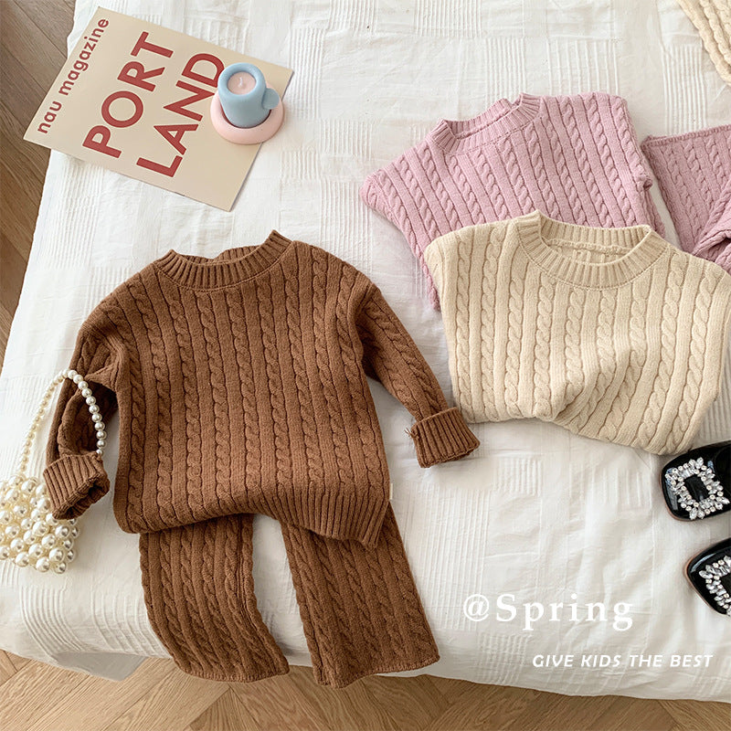 ByJamila – Cozy Unisex Set met Twistdetail 🌸💙