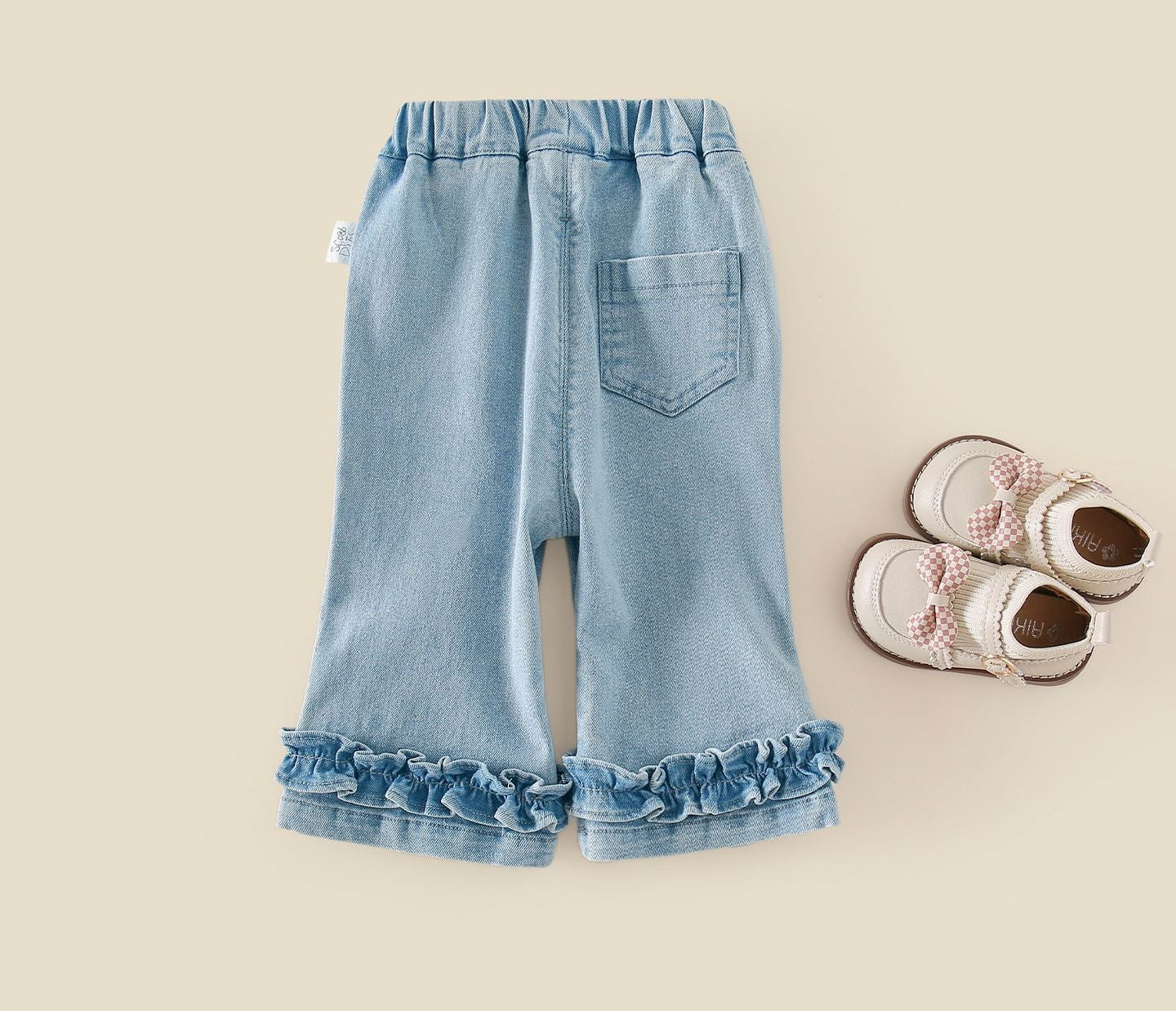 Spijkerbroekje met Roesje 👖🎀✨