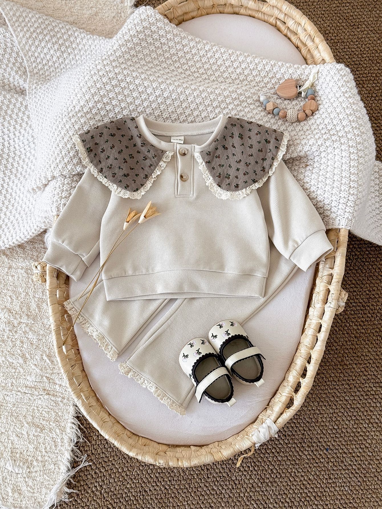 ByJamila – Two-Piece Set met Schattig Kraagje 🤍🎀
