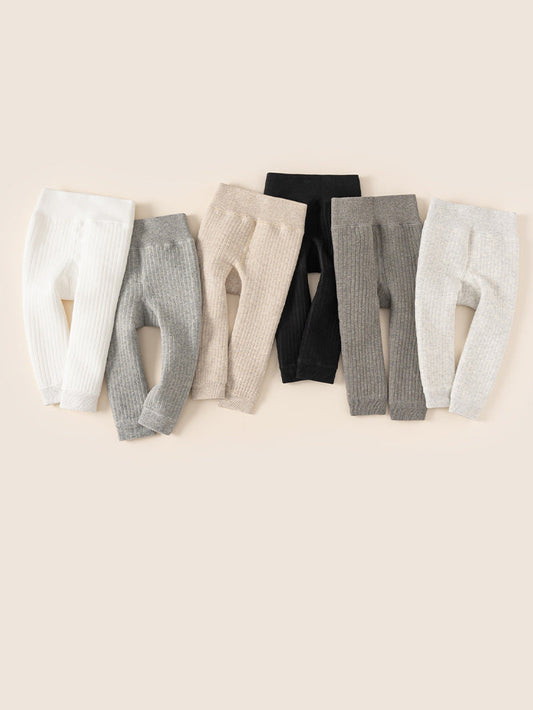 ByJamila – Soft Knit Baby Cotton Broekje 🧸🤍