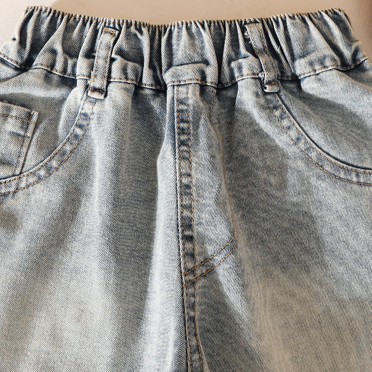 ByJamila - Jeans met Speelse Prints 👖✨