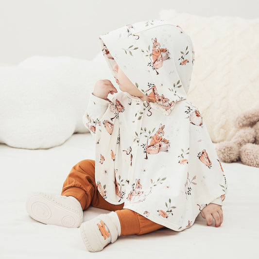 By Jamila – Poncho met Konijntjes & Beertjes | Zacht, Warm & Vol Kinderlijke Charme