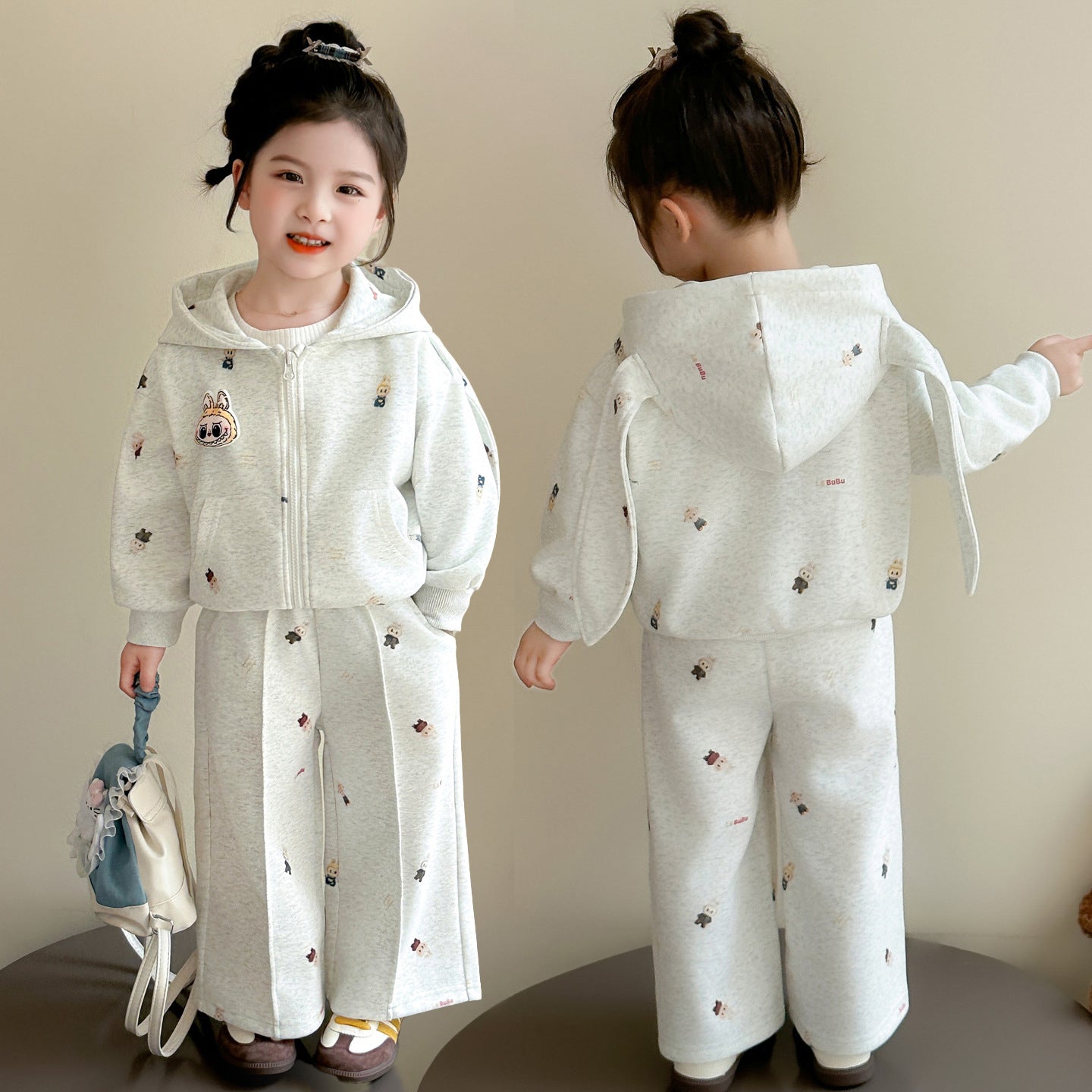 Meisjes set met zip vest & Labubu print – speels & trendy 🐰✨