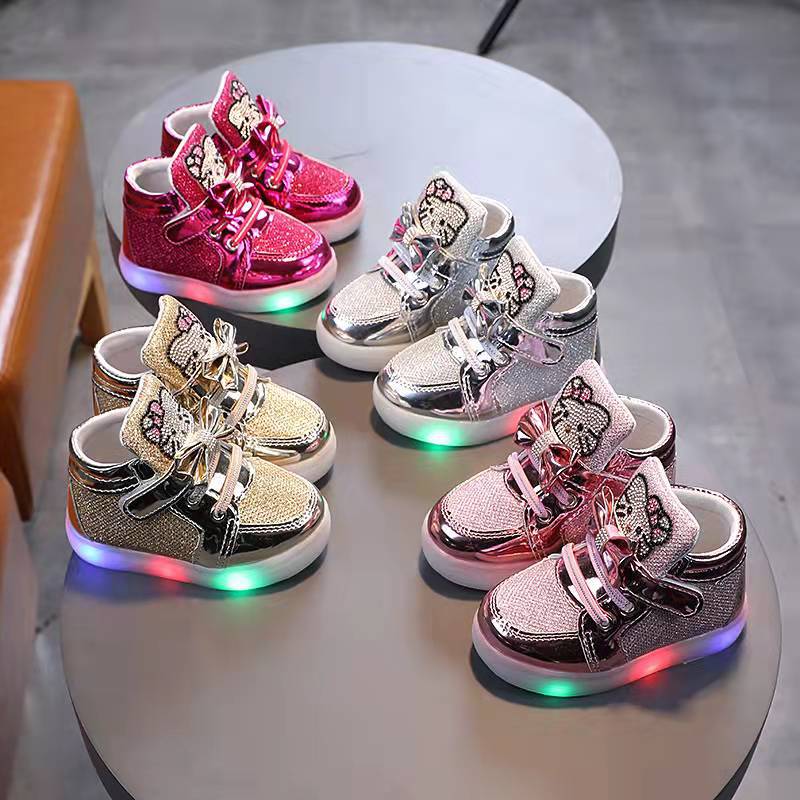 ByJamila - Bling Bling Hello Kitty Sneakers met Lampjes 💖👟