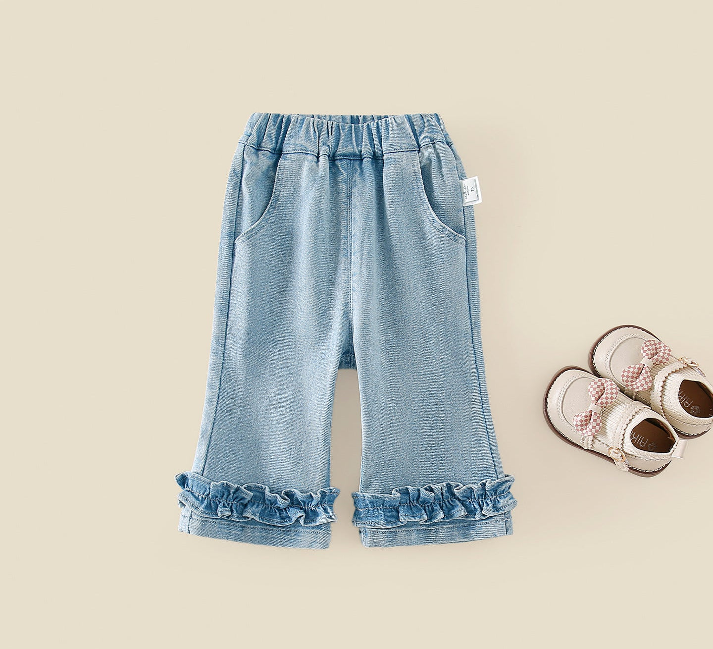 Spijkerbroekje met Roesje 👖🎀✨