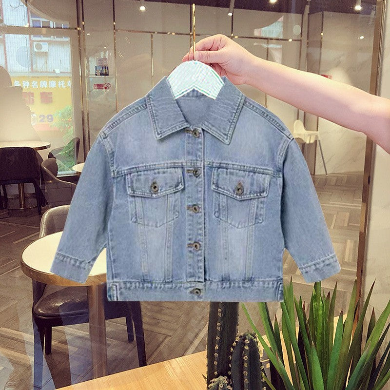 Spijkerjasje met geborduurde konijntje, steentjes & parels – uniek & luxe ✨👖