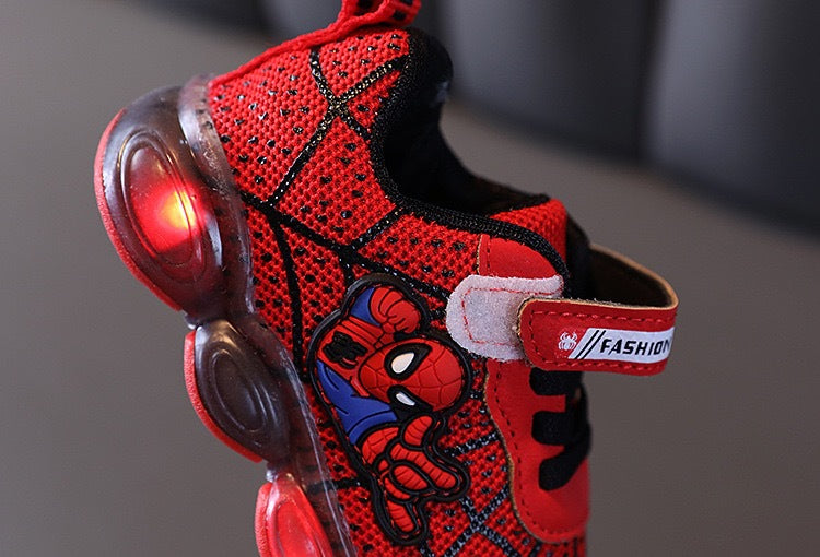 ByJamila - Superheld Sneakers met Lampjes 🕷️👟