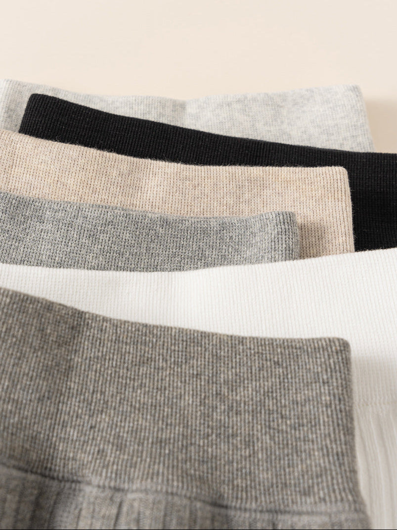 ByJamila – Soft Knit Baby Cotton Broekje 🧸🤍