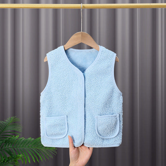 Fluffy vestje zonder mouwen – zacht & knuffelbaar 🤍☁️