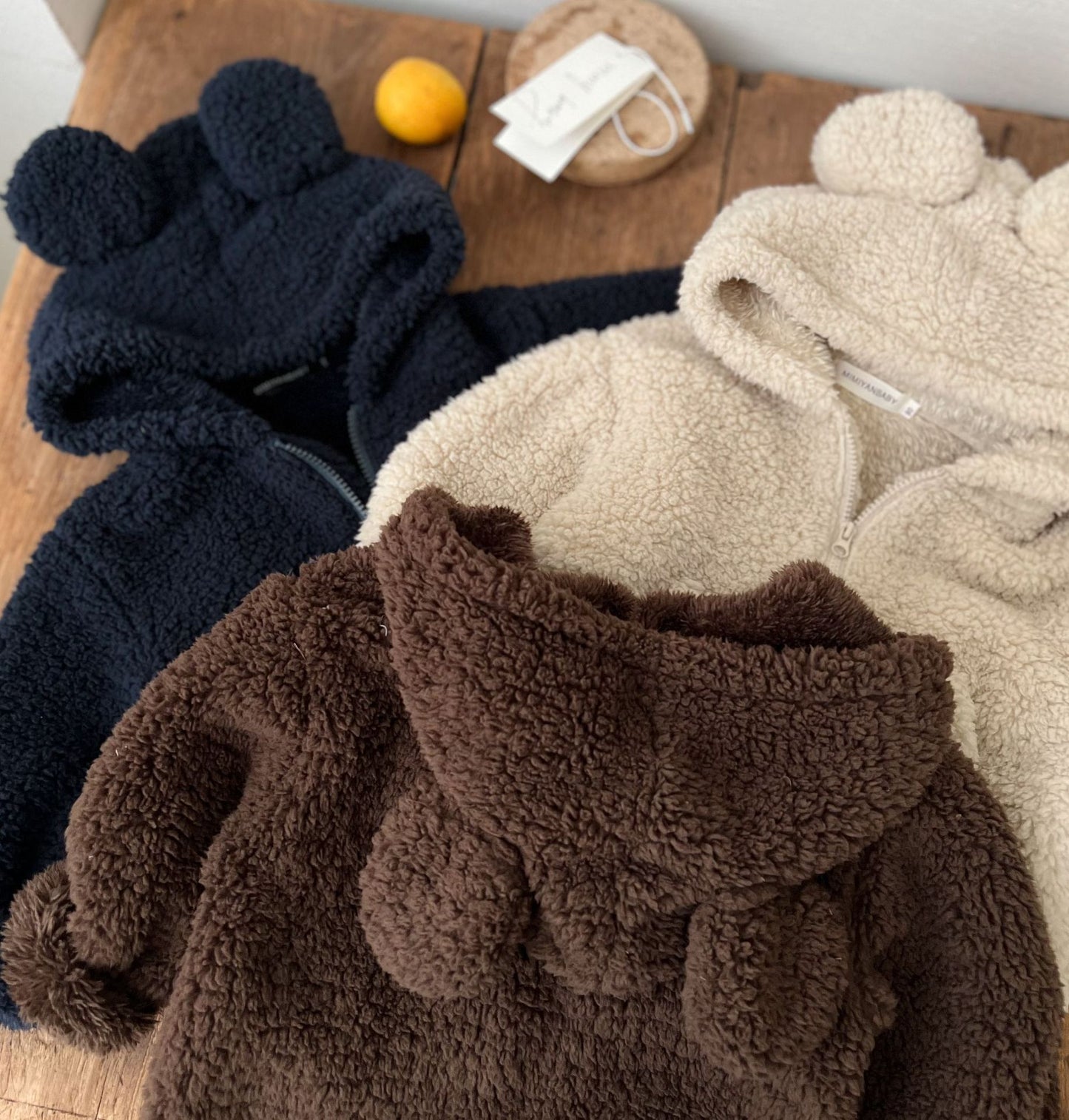 ByJamila – Lekker Fluffy Vest met Berenoortjes 🐻✨