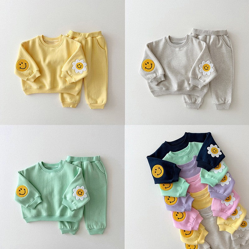 ByJamila – Matching Smiley Bloemen Jogging Set 🌸😊