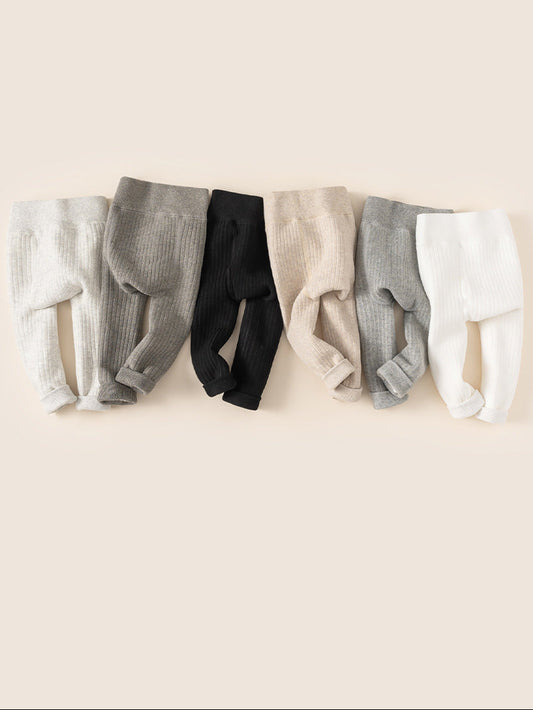 ByJamila – Soft Knit Baby Cotton Broekje 🧸🤍