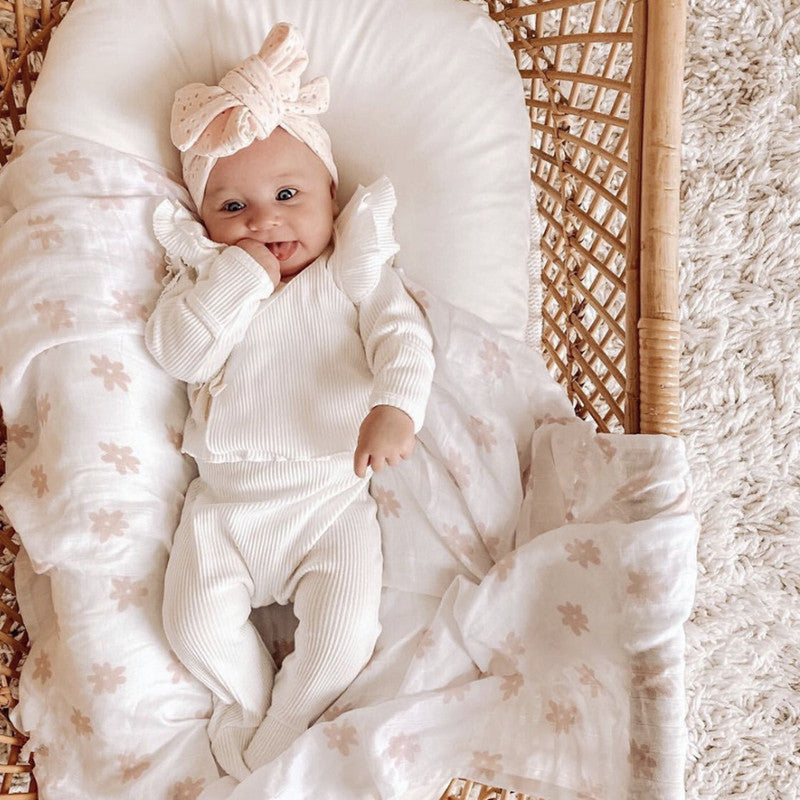 ByJamila – Lief Babysetje met Roezeltjes 🌸💖