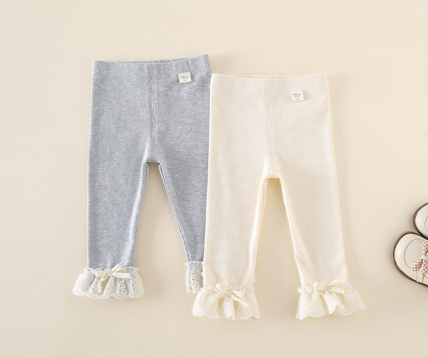 Grijze & Off White Legging met Roesje 🤍🩶🎀✨