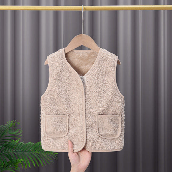 Fluffy vestje zonder mouwen – zacht & knuffelbaar 🤍☁️