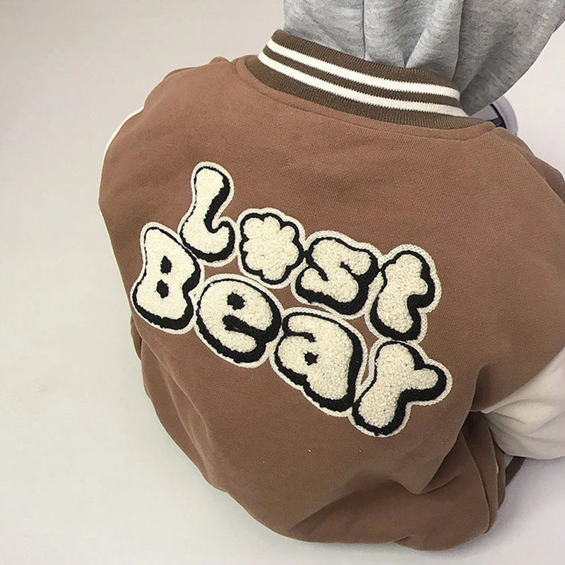 ByJamila – Baby Baseball Jacket met Beer 🧸❄️