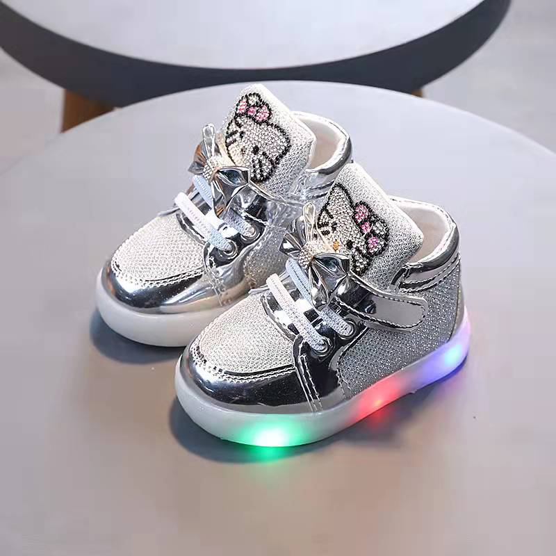 ByJamila - Bling Bling Hello Kitty Sneakers met Lampjes 💖👟