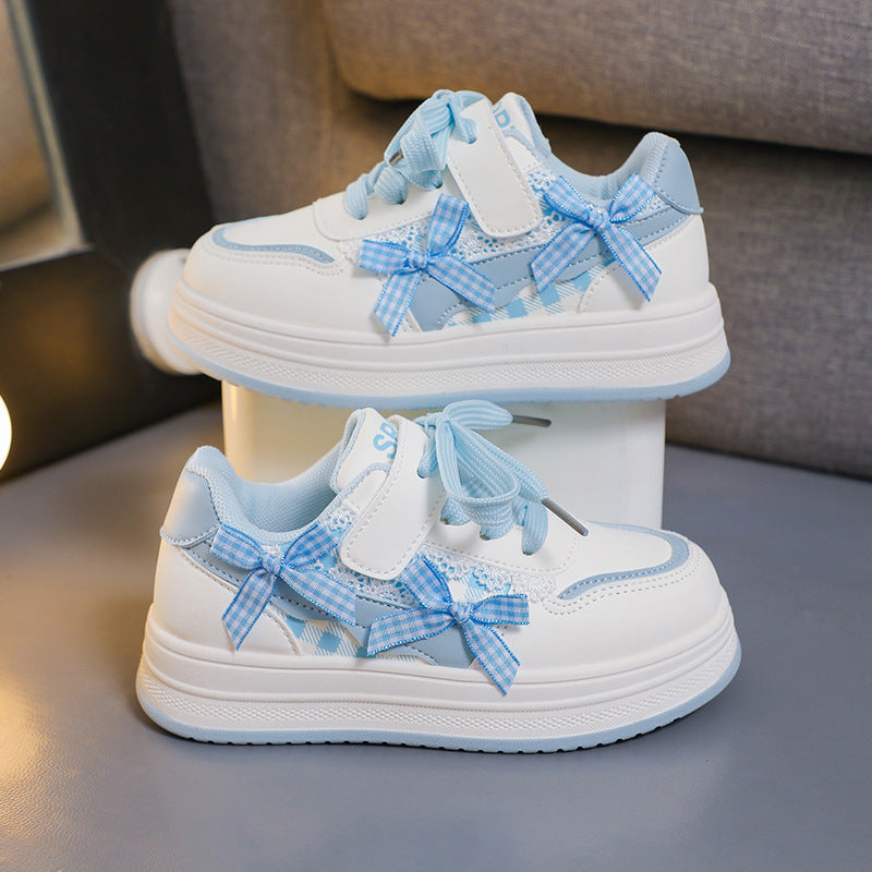 ByJamila – Sneakers met Strikje “Sweet Steps” ✨