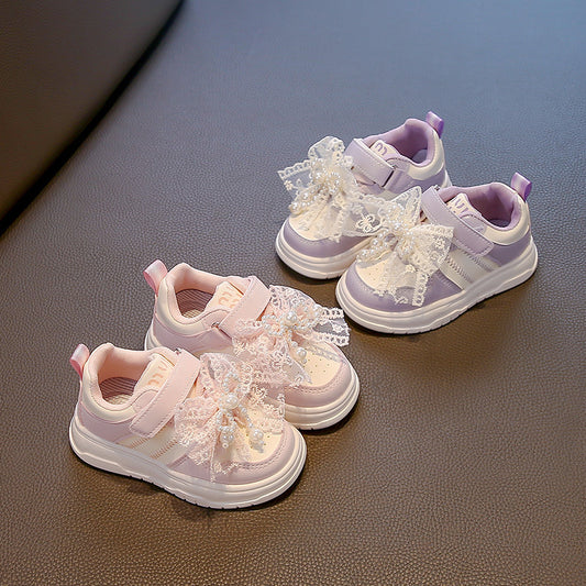 ByJamila – Super Schattige Sneakers met Kanten Strik “Lace Charm” ✨