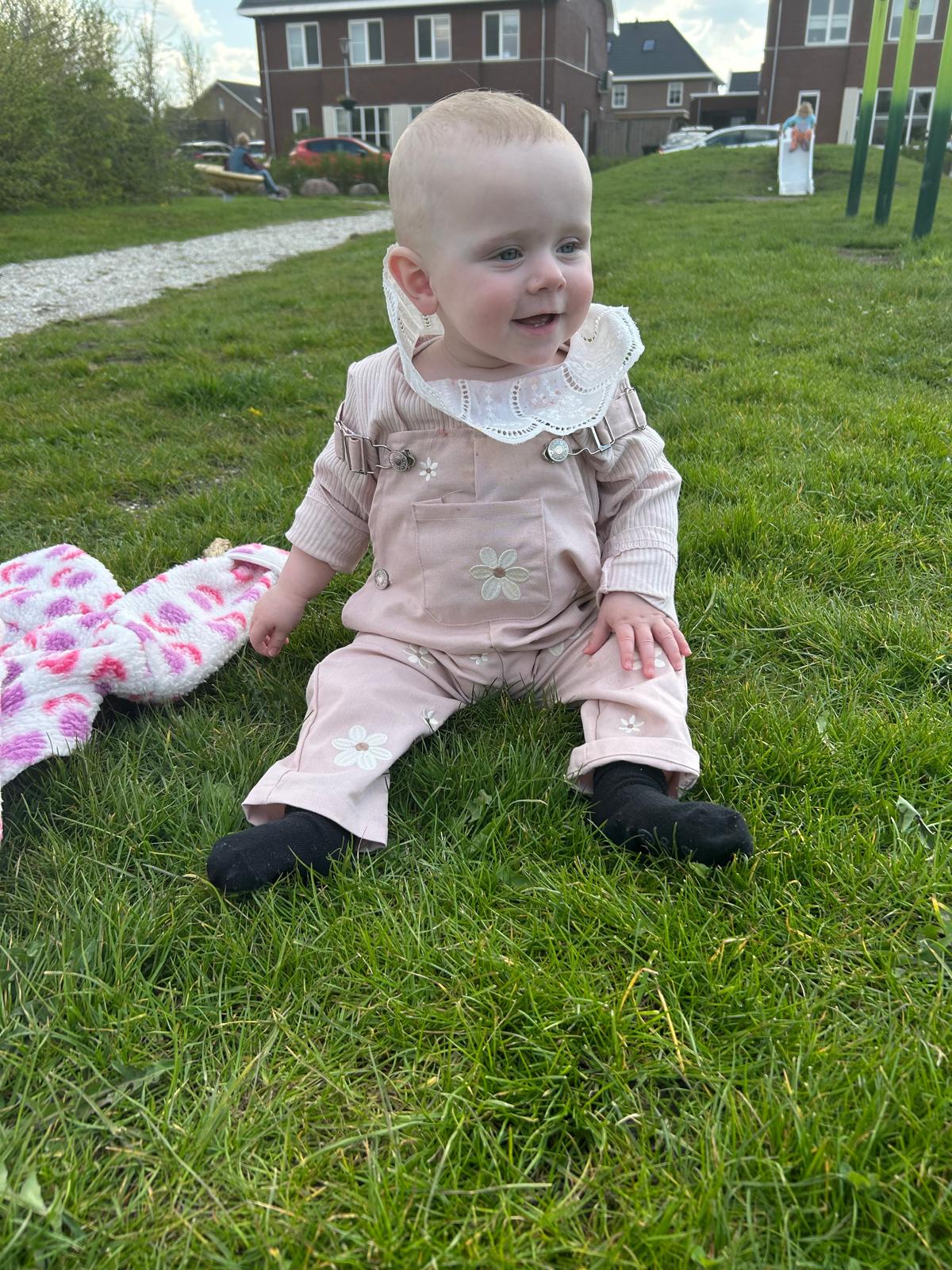 ByJamila – Baby Meisjes Top met Kantdetails 🌸🤍