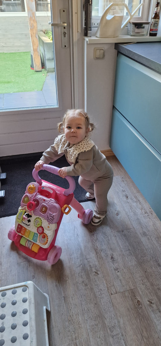 ByJamila – Two-Piece Set met Schattig Kraagje 🤍🎀
